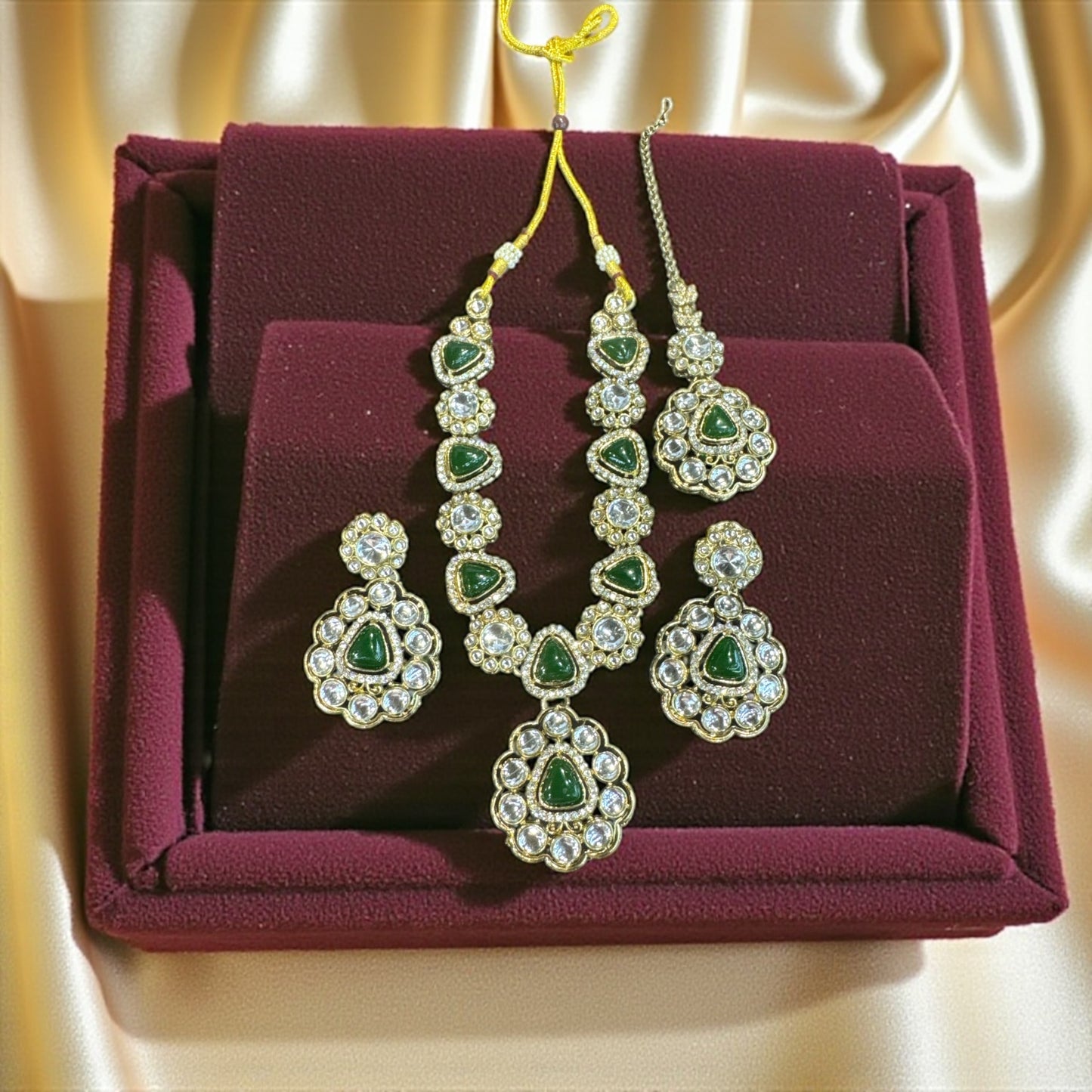 Emerald Blossom Kundan Necklace Set with maang tikka