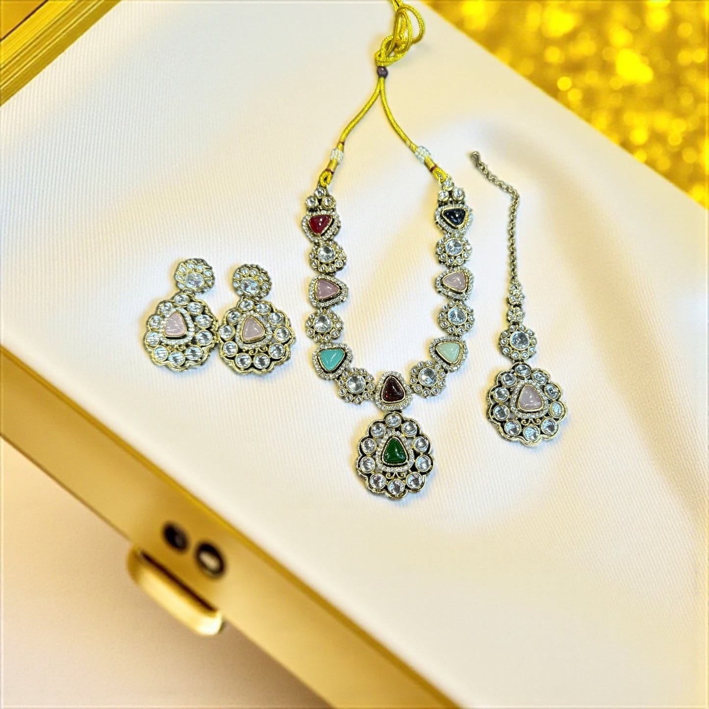 Emerald Blossom Kundan Necklace Set with maang tikka