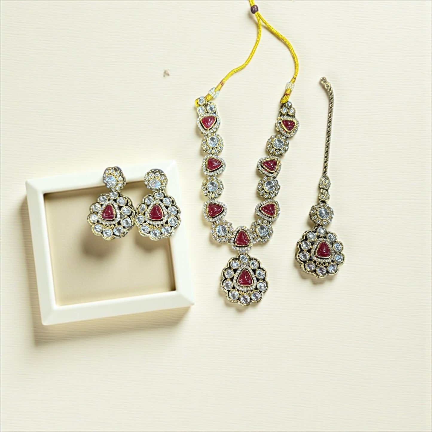 Emerald Blossom Kundan Necklace Set with maang tikka