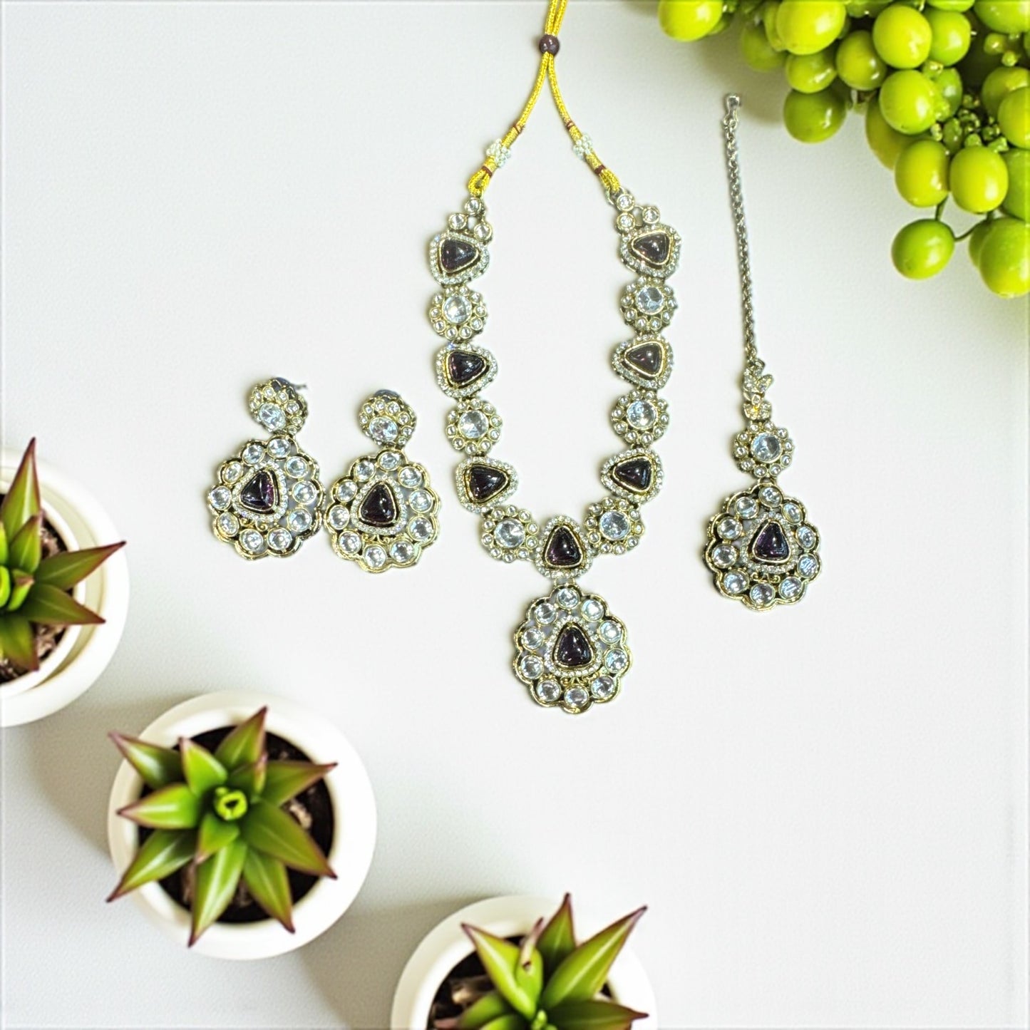 Emerald Blossom Kundan Necklace Set with maang tikka