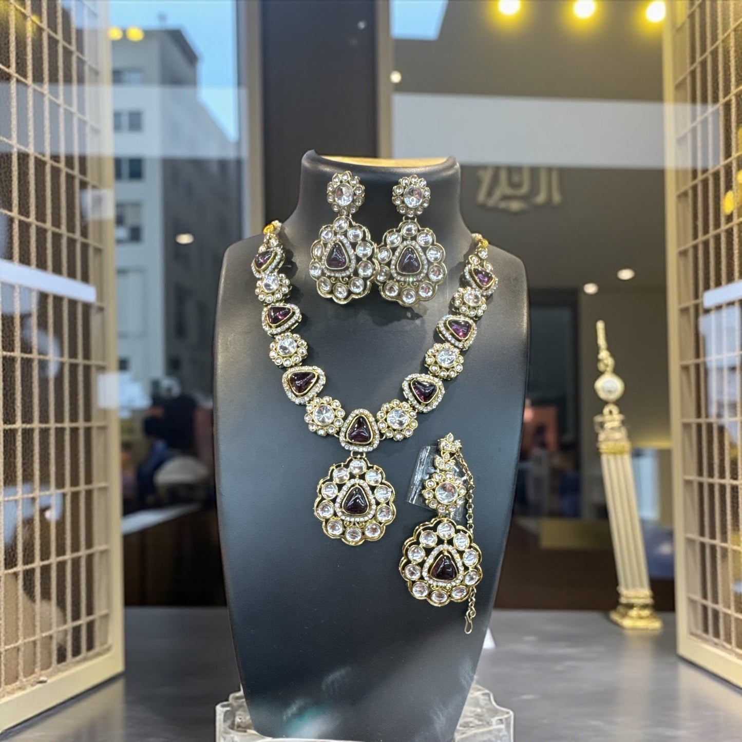 Emerald Blossom Kundan Necklace Set with maang tikka